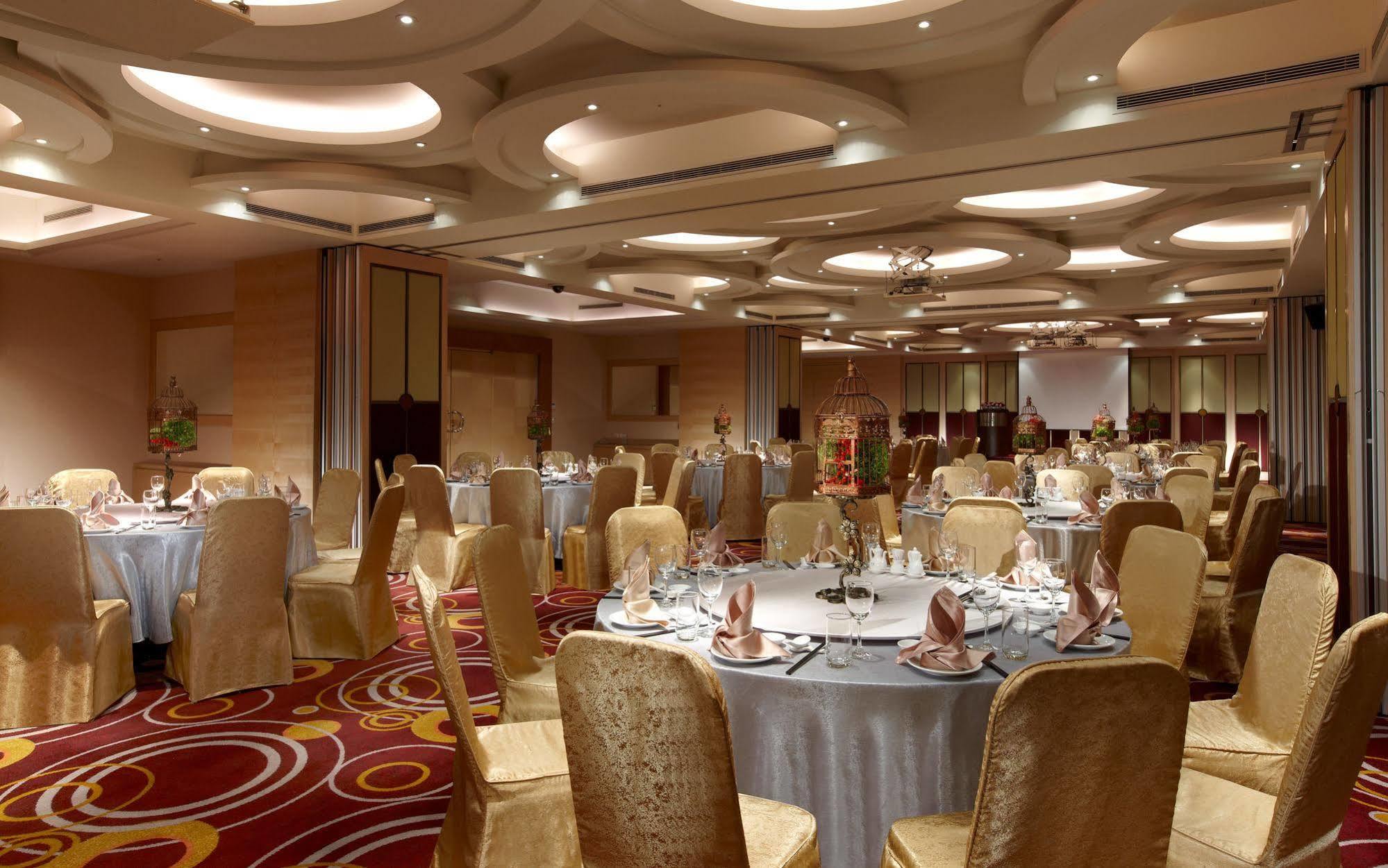 Evergreen Resort Hotel - Jiaosi Jiaoxi Extérieur photo The ballroom